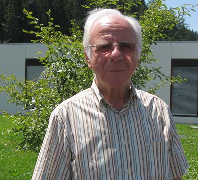 File:Werner Kutzelnigg.jpg