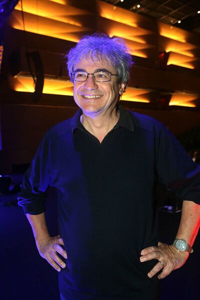 File:Biography Carlo Rovelli portrait.jpg