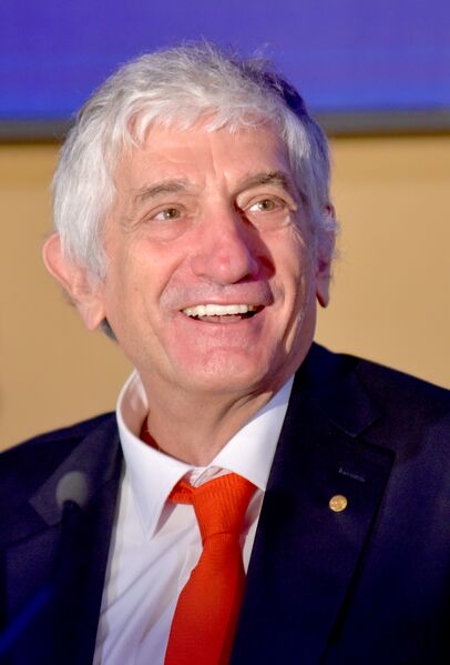 File:John M. Martinis.jpg